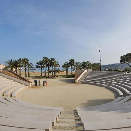 Awesome In * Bormes-les-Mimosas